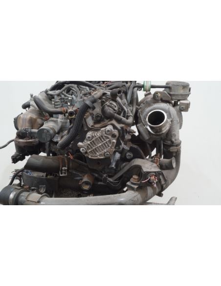 Silnik kompletny skrzynia Toyota YARIS II1.4 D4D
