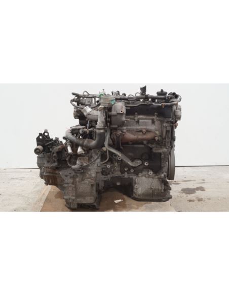 Silnik kompletny skrzynia Toyota YARIS II1.4 D4D