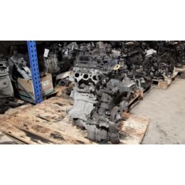 Silnik bez osprzętu słupek 1.0 12V Toyota YARIS