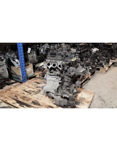 Silnik bez osprzętu słupek 1.0 12V Toyota YARIS