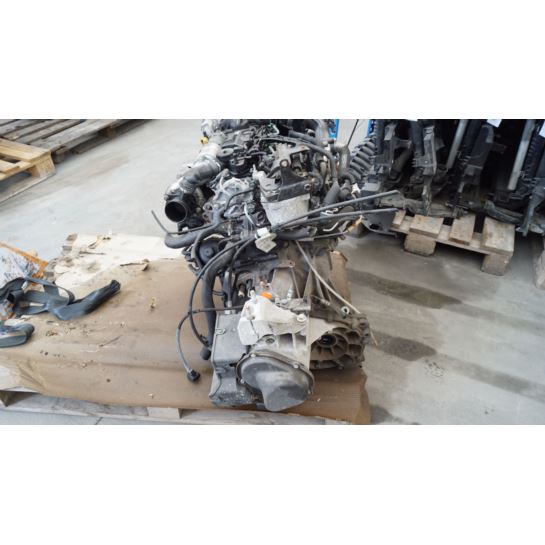 Silnik z osprzętem Ford Peugeot Citroen 1.6 HDI