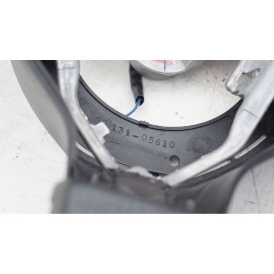 Kierownica skórzana bez poduszki Suzuki GS131-0561