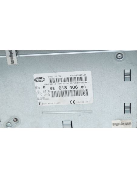 Radio fabryczne Peugeot 208 9801840680