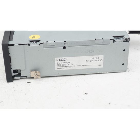 Zmieniarka CD CHANGER AUDI A3 A4 8E0035111D