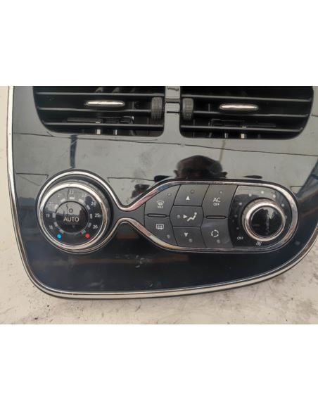 Panel kompletny radia 275108796R Renault Captur