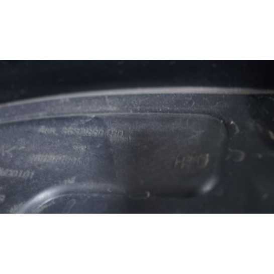 Błotnik lewy przód Peugeot 3008 9682889480 KTGA