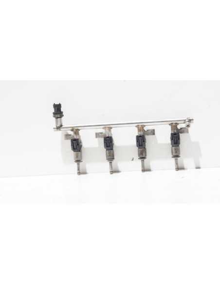 Wtryskiwacze listwa Mazda 2.0B P50113250