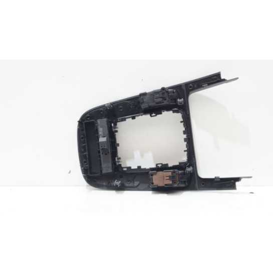 Panel ramka osłona tunelu środkowego AUDI A5 8T