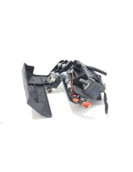 Klema plusowa plus AUDI A5 8T KB8J4590